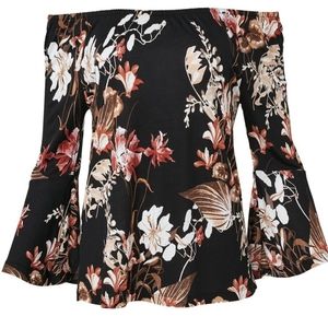 Beautiful ruffled sleeve top